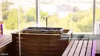 解锁专业按摩：佛山桑拿按摩师必备技巧深度剖析 poster