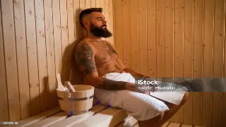 追溯佛山桑拿按摩的文化渊源：历史长河中的养生之道 海报