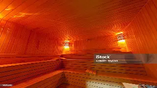 热浪来袭，桑拿天里的养生秘籍：佛山人的舒爽之道 poster