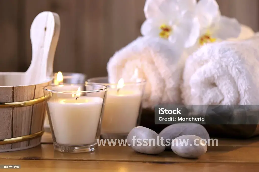 按摩球放松肩颈