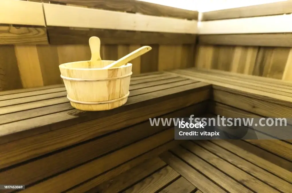 筋膜枪放松大腿肌肉