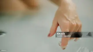 佛山探店避坑！肩颈僵硬告急？揭秘技艺传承的深层排毒手法，告别搬砖腰